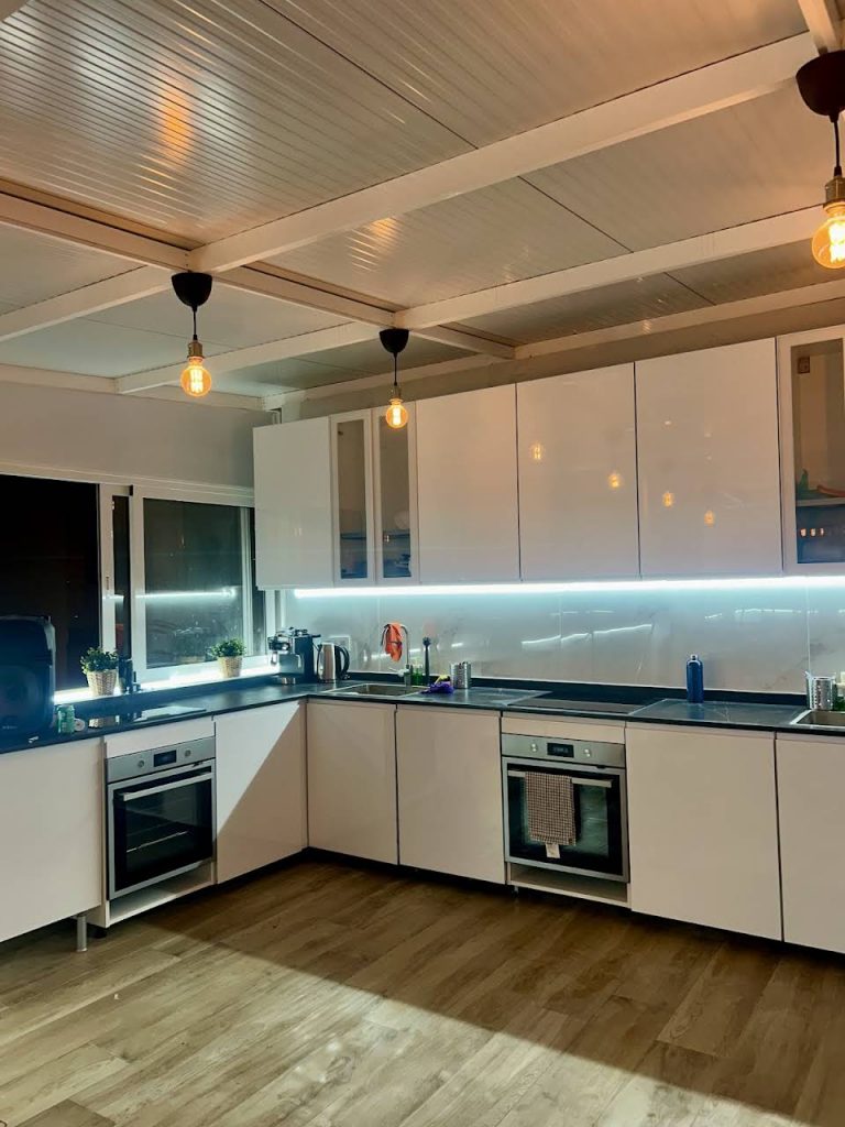 La cucina del La Isleta Hostel