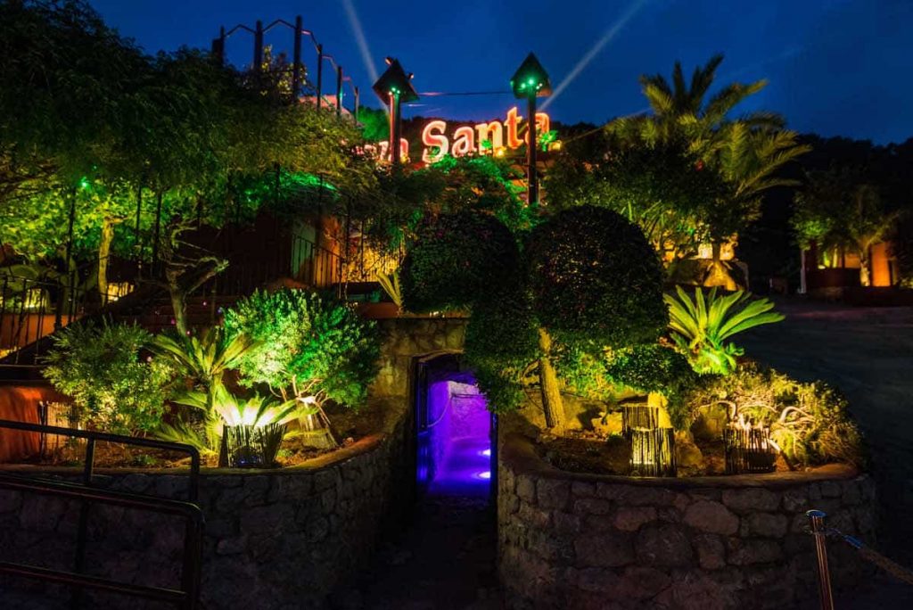 Apertura de Cova Santa — 2 de mayo