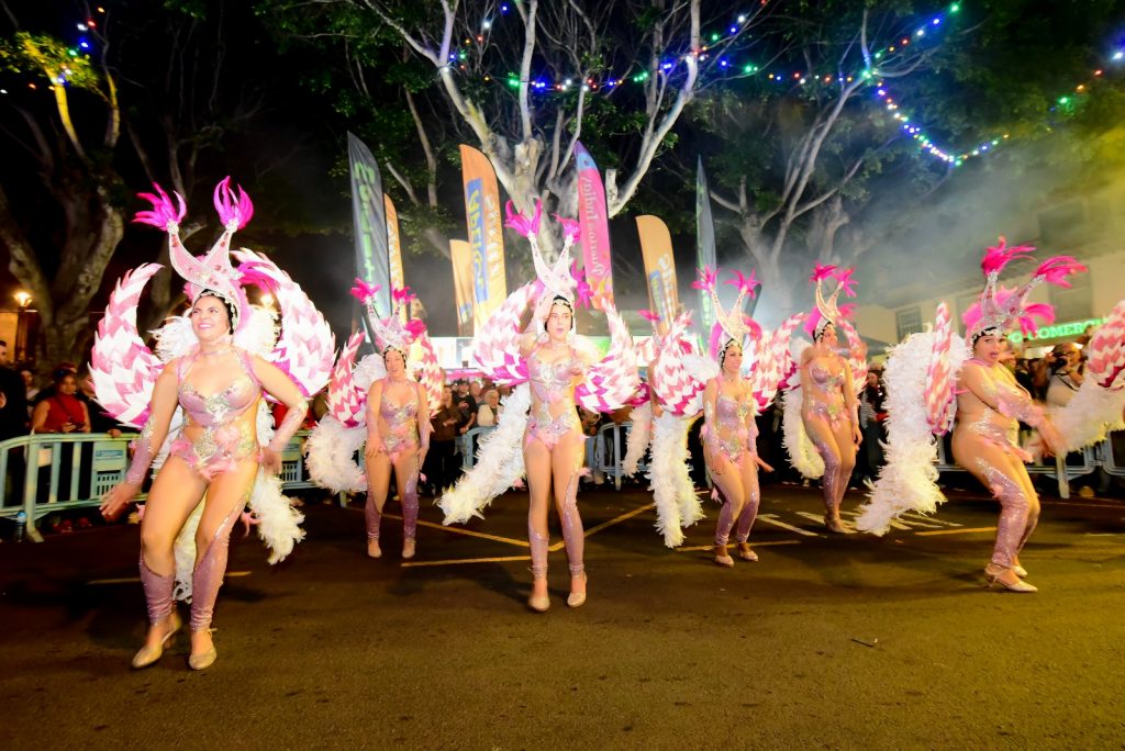 Carnaval à Puerto de la Cruz 2025 au Nest Hostel
