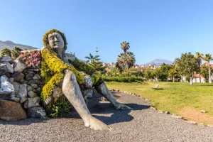 GIGANTA DE FLORES DE SANTA ÚRSULA