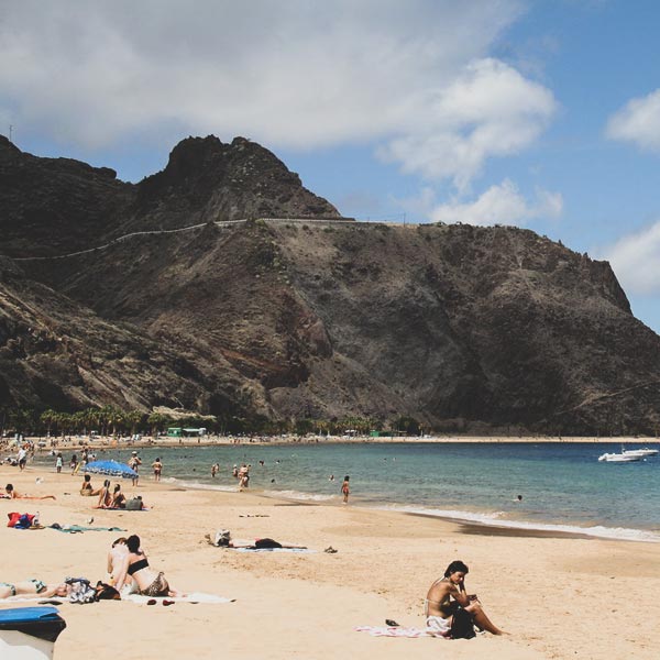 Nest Hostels in Tenerife near Playa Teresitas offers an unbeatable experience for travelers looking for sun, surf, and fun. Enjoy the laid-back vibes and stunning views while staying at the welcoming Nest Hostel, your perfect home base for exploring the beauty of Tenerife.