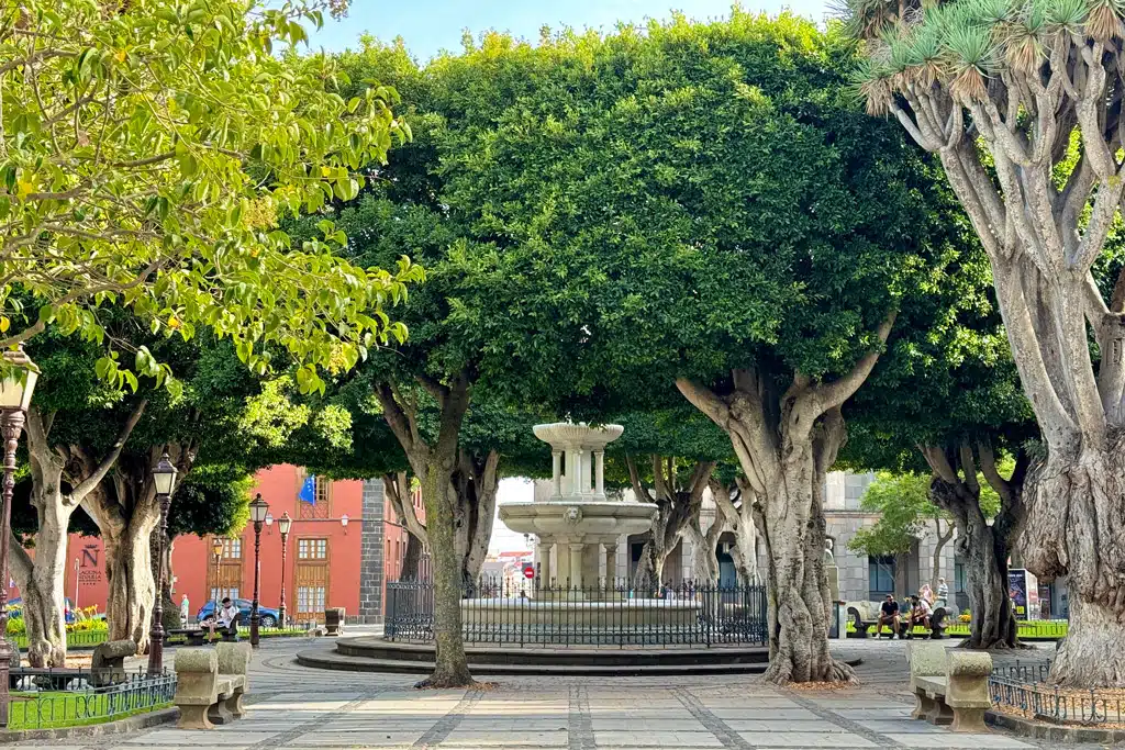 Plaza de Adelantado La Laguna de San Cristobal - Aguere