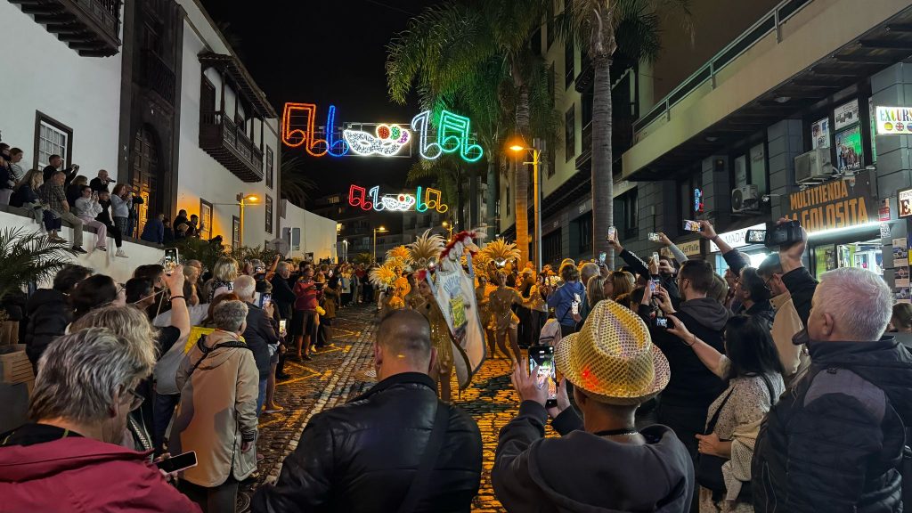 Carnaval à Puerto de la Cruz 2025 au Nest Hostel