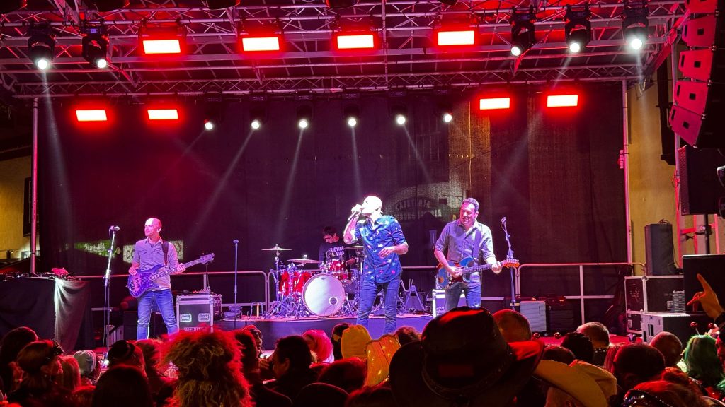 Carnaval à Puerto de la Cruz 2025 au Nest Hostel