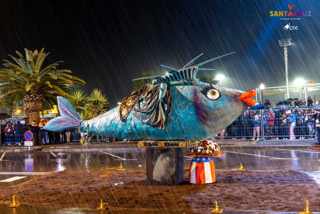 Der Karneval von Teneriffa 2024 im Februar: Programm und Hauptveranstaltungen mit Geschichte, Erklärungen und Fotos.