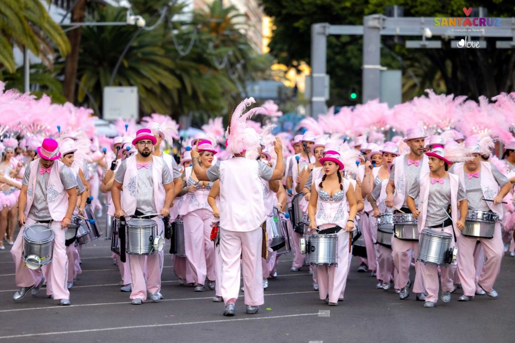 Der Karneval in Teneriffa 2024 im Februar: Programm und Hauptakte mit Geschichte, Erklärungen und Fotos!